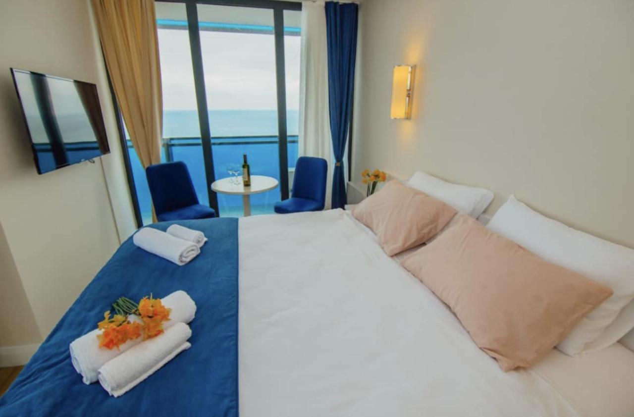 Sea Side Aparthotel In Orbi Complex Batumi Kültér fotó